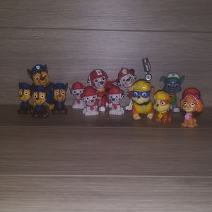 Paw Patrol Toy Action Figure Bundle - Pre-owned